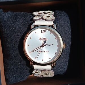 Coach Tea Rose Cream Watch